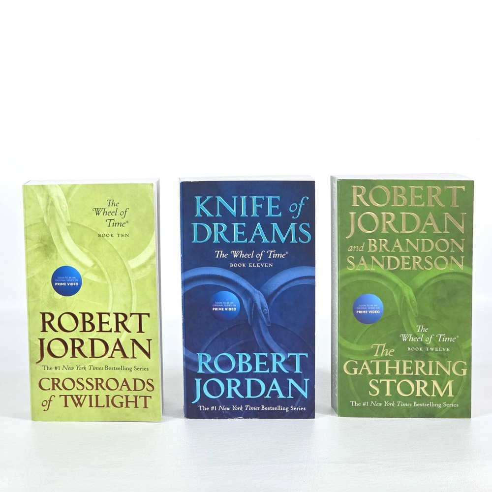 Wheel of Time Books 10–12 Crossroads of Twilight Knife of Dreams Gathering Storm